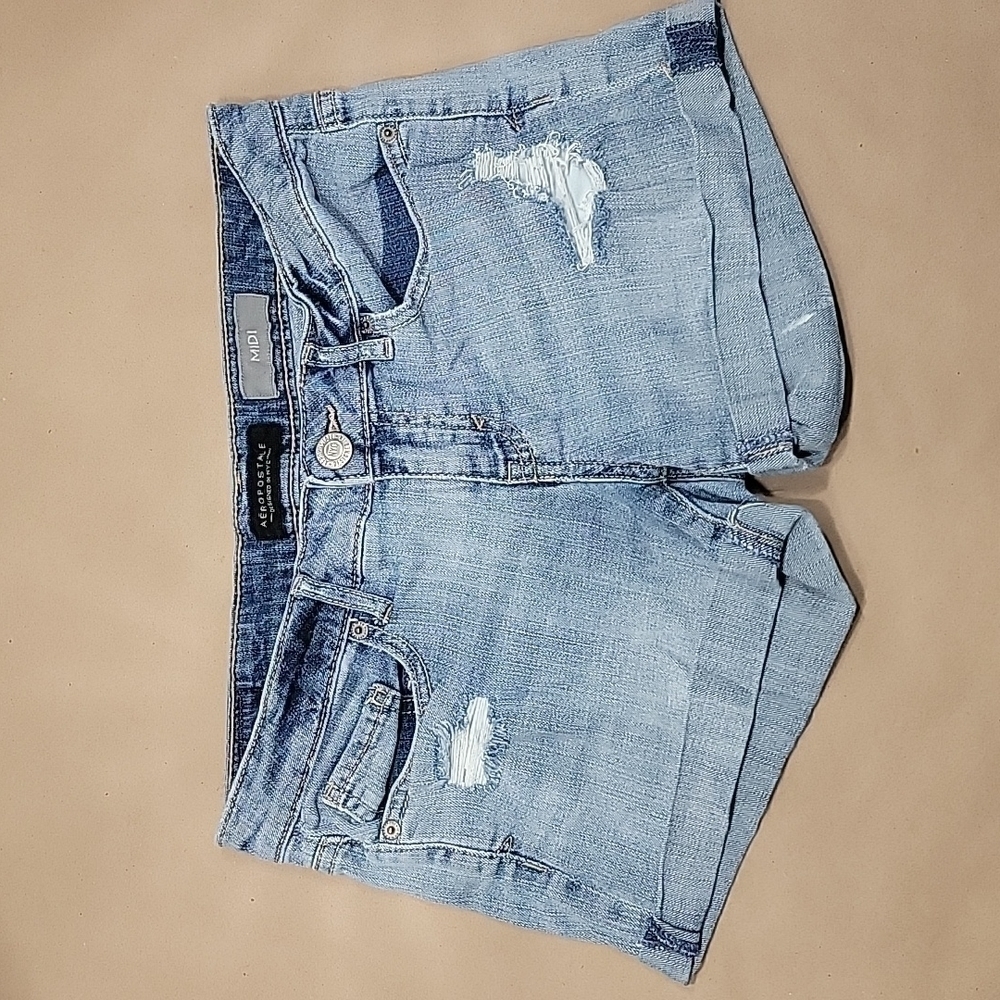 Aeropostale Midi Distressed Shorts Size 4